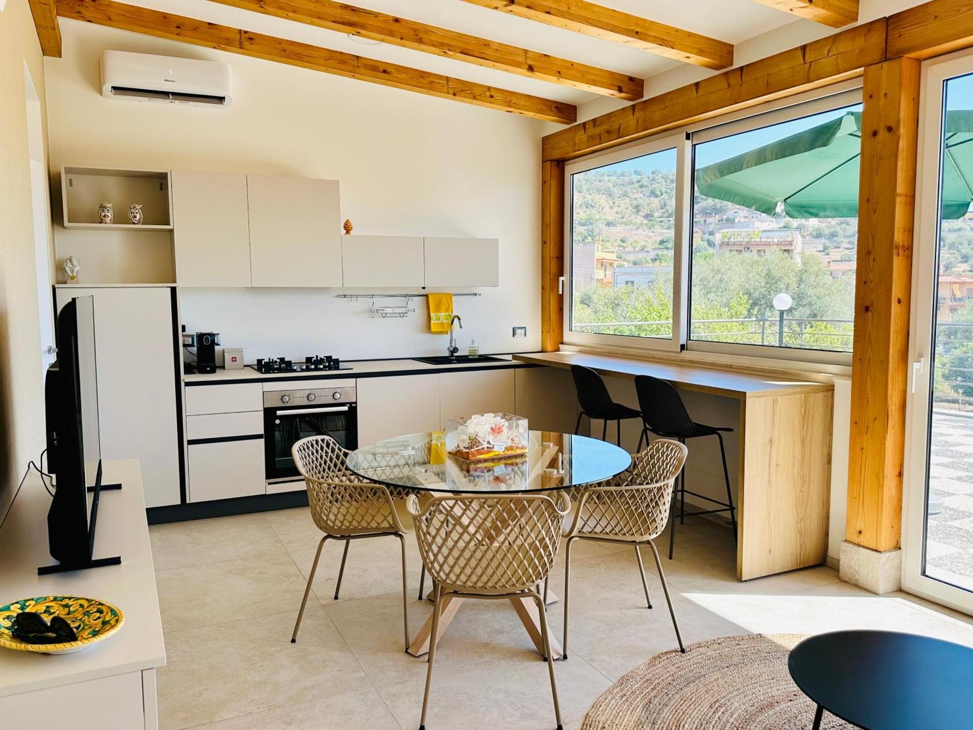Casa Ginlo Santa Teresa Di Riva